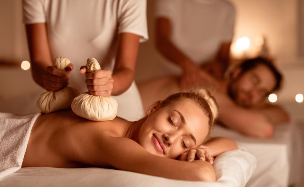 herbal-compress-traditional-asian-massage-la (1) Herbal compress massage in Los Angeles