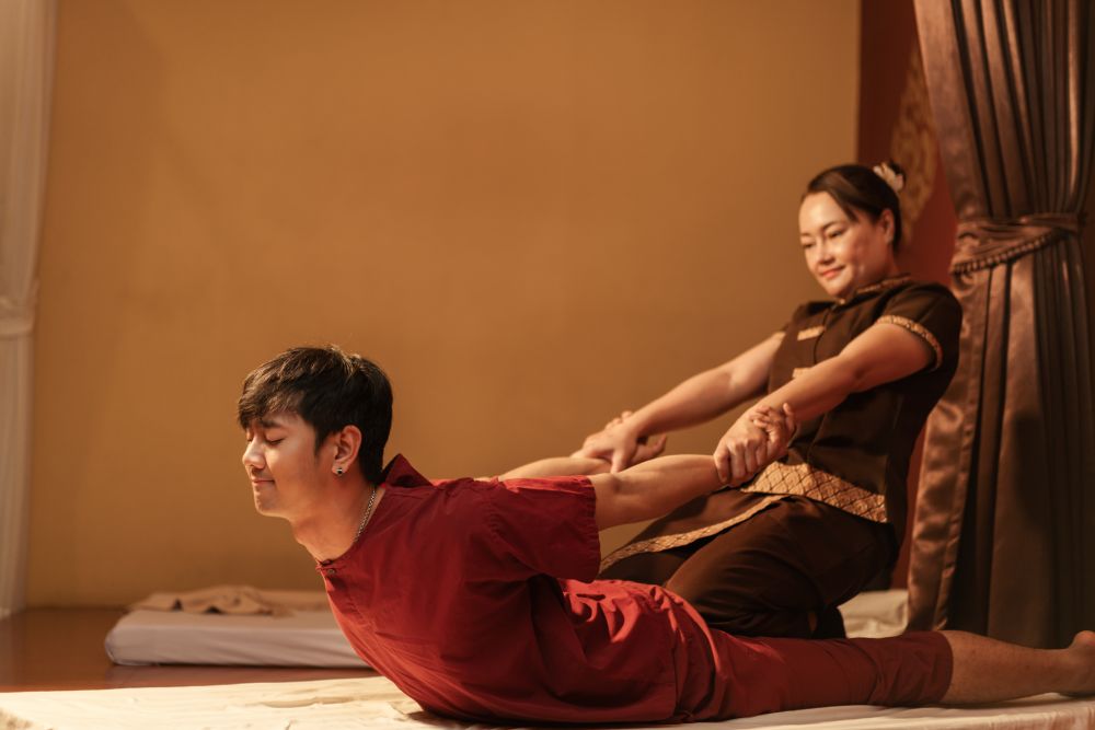 thai-massage-stretch-technique-los-angeles (1) Thai stretch massage at Blue Sky LA