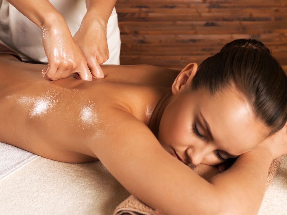 Deep tissue massage at budget-friendly LA spa
